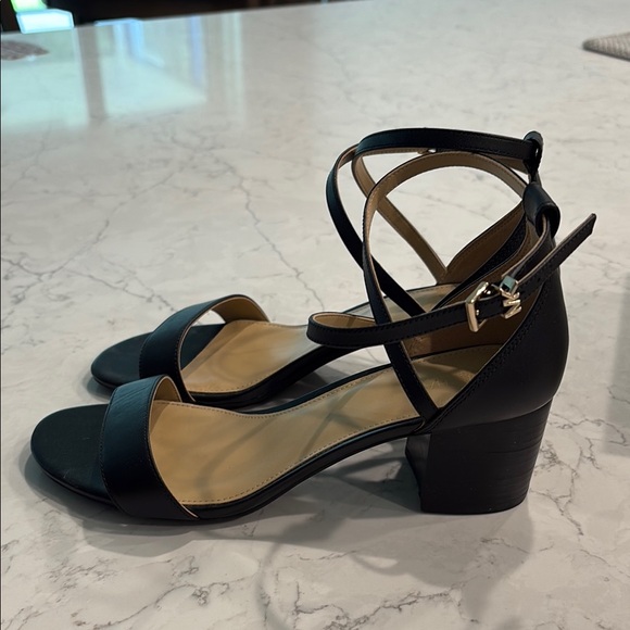 Michael Kors Sandals - Picture 6 of 7